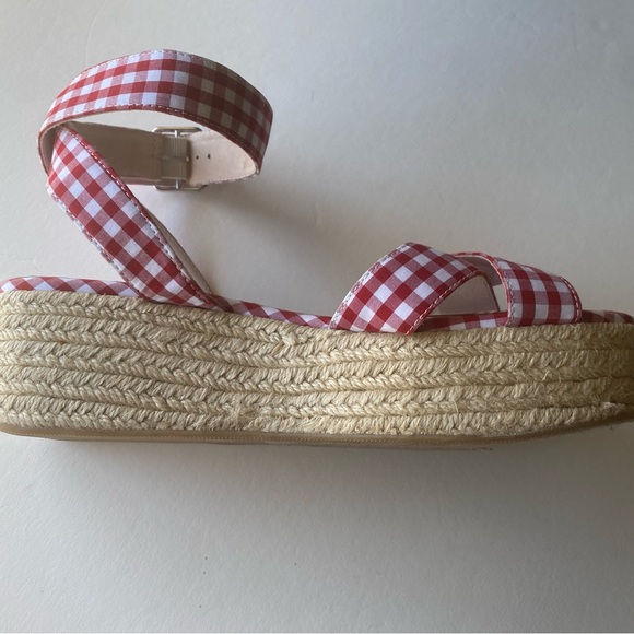 Chinese Laundry Shoes - Chinese Laundry Sandals 8.5/39 ZKO-009